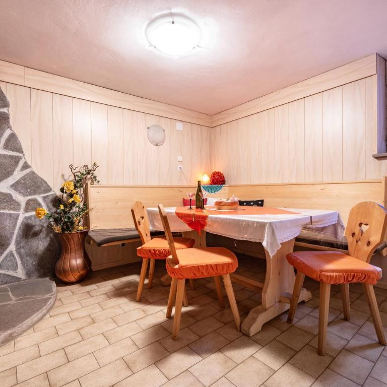 Haus Kofler - Apartment with Terrace - 29