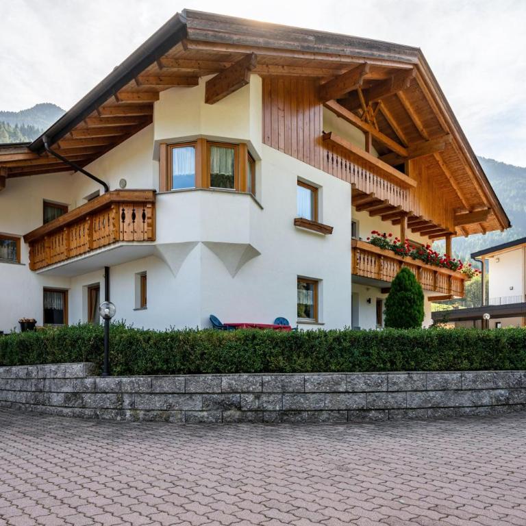 Haus Kofler - Apartment with Terrace - 40
