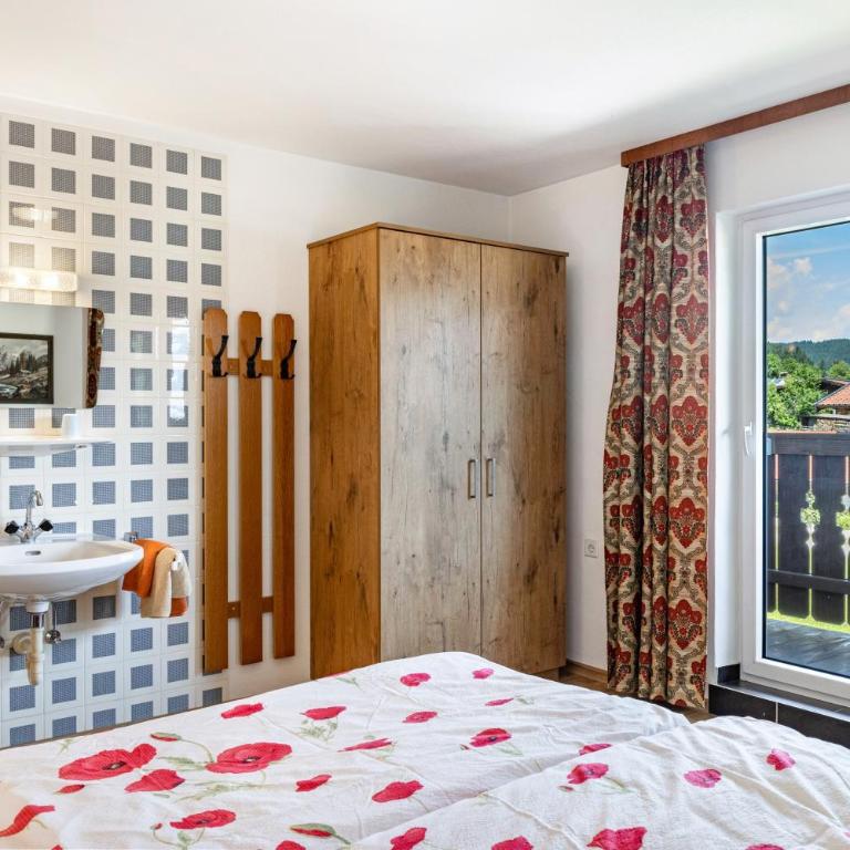 Pension Heidelberg - Vierbettzimmer mit Dusche - 4