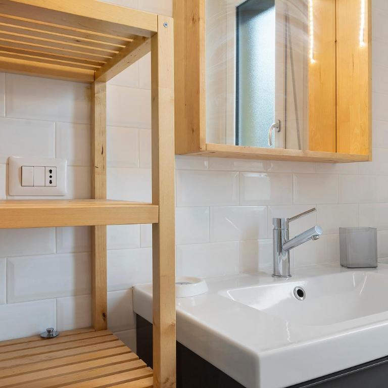Il Mughetto - Appartamento Superior con 1 Camera da Letto e Balcone - 25