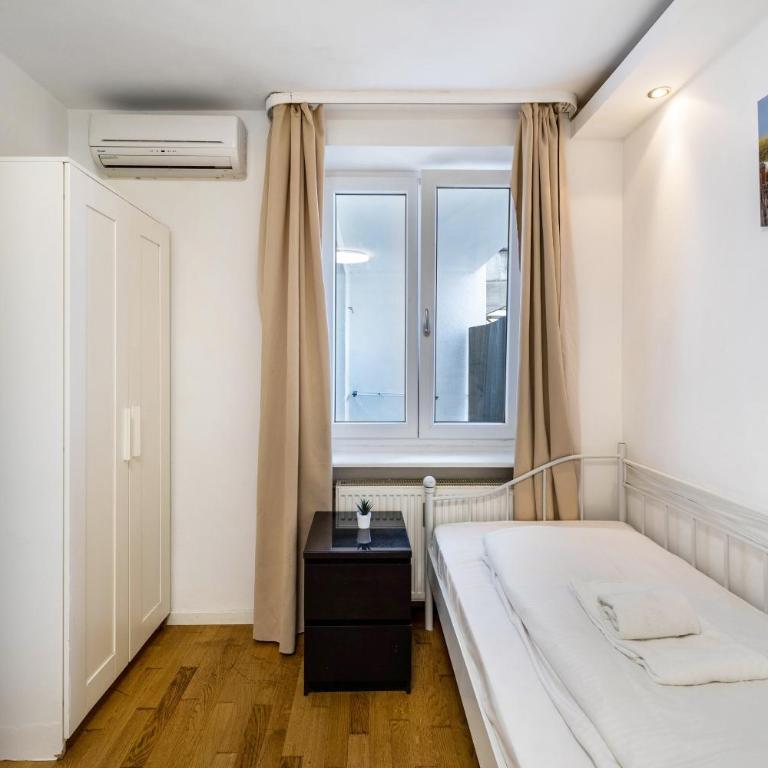Aldars Urban Trio Suite No.6 - Deluxe Apartment mit Balkon und 2 Schlafzimmern - 20