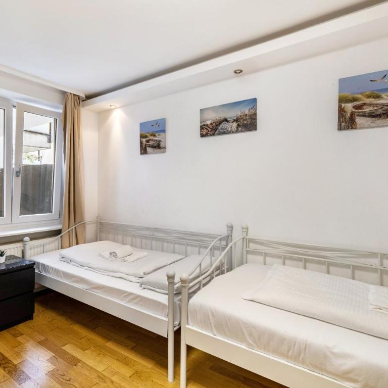 Aldars Urban Trio Suite No.6 - Deluxe Apartment mit Balkon und 2 Schlafzimmern - 19