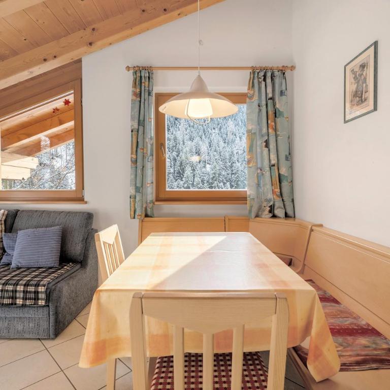 Heinzenhof Welschnofen - Two-Bedroom Deluxe Apartment with Garden View - 6