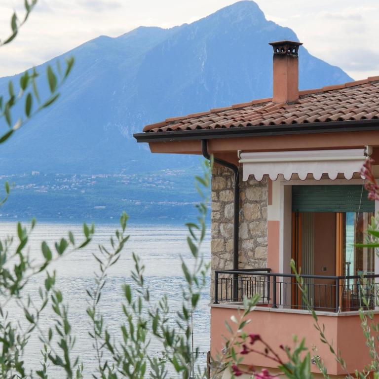 Luminoso appartamento vista lago - Deluxe Apartment mit Balkon und 2 Schlafzimmern - 1