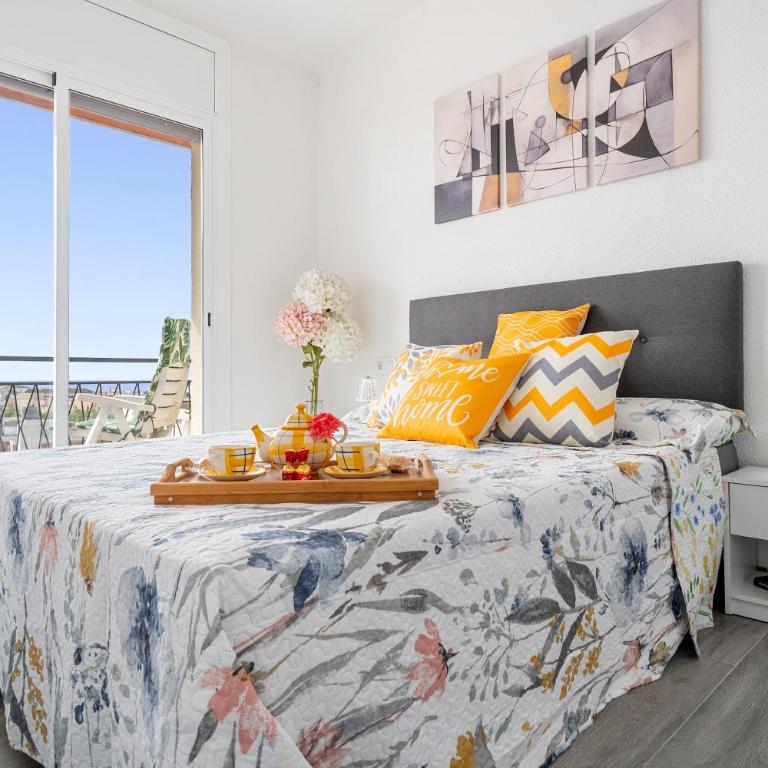 Apartamento moderno y soleado - Apartamento Premium de 3 dormitorios con balcón - 2