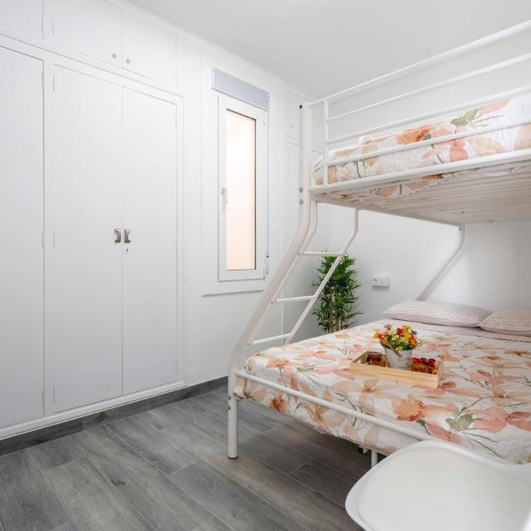 Apartamento moderno y soleado - Apartamento Premium de 3 dormitorios con balcón - 20