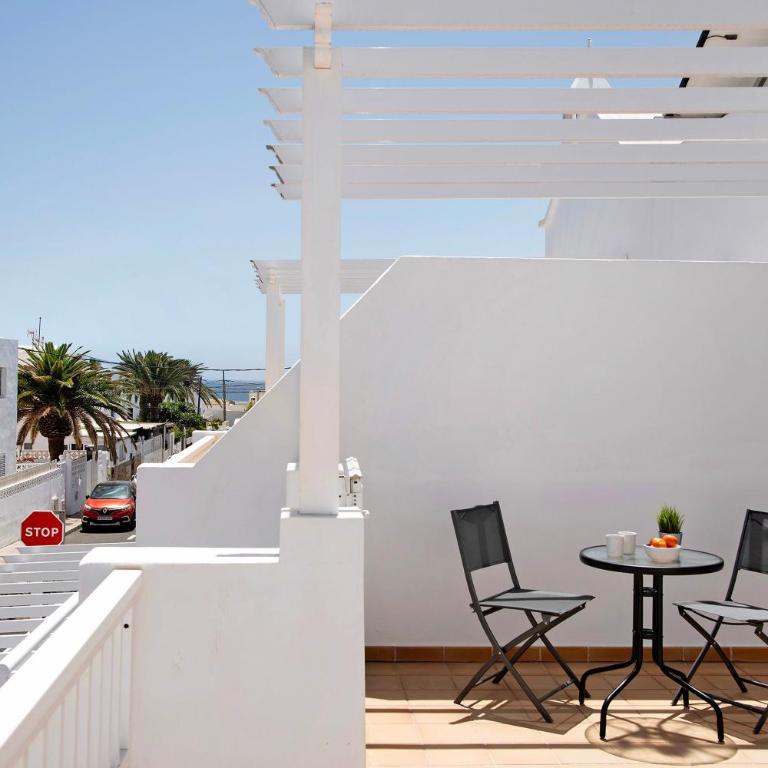 Casa Sabrina, Terraza Vista Mar - Apartamento Estudio con vistas al mar - 1