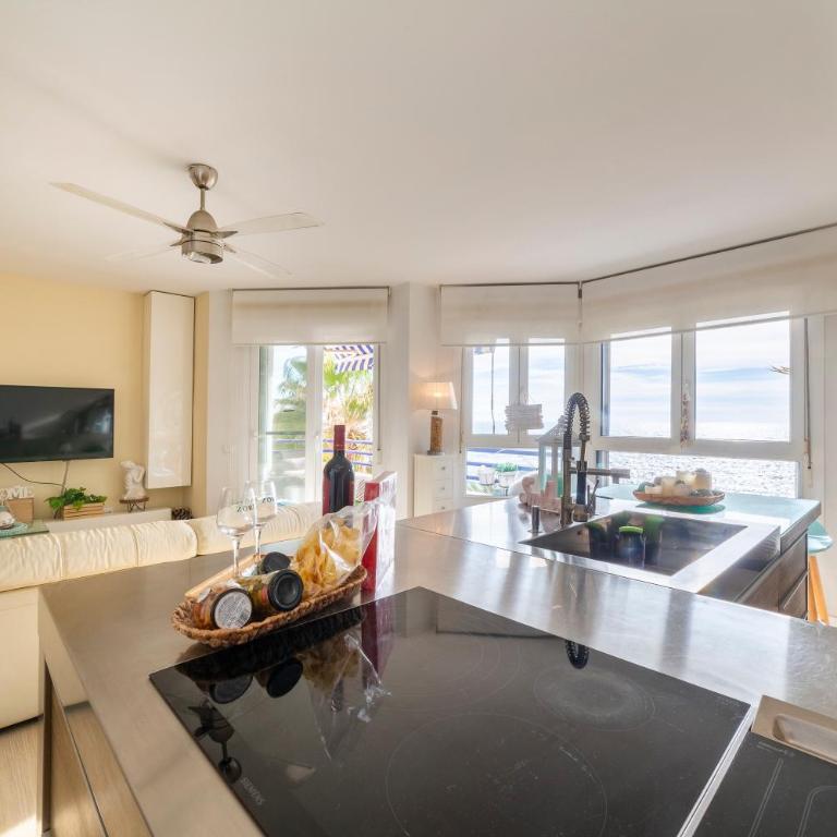 Ocean Views, Paseo Marítimo - Apartamento Deluxe de 2 dormitorios con vistas al mar - 2