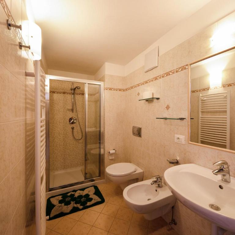 Appartamento Primavera 4 - Appartamento Deluxe con 2 Camere da Letto e Vista Giardino - 13