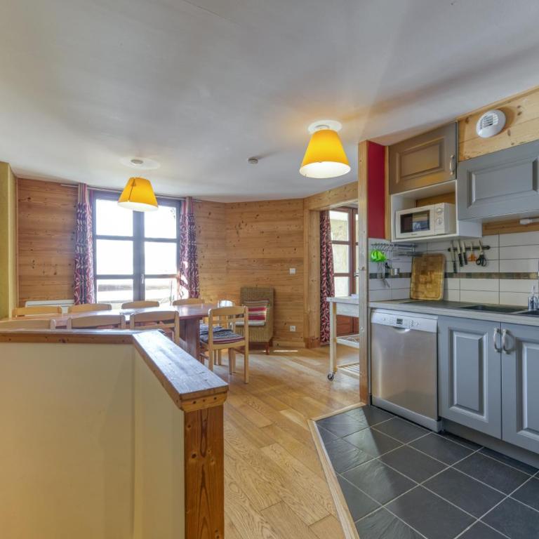 Chalet le Regain - Premium Apartment mit 3 Schlafzimmern und Balkon - 10