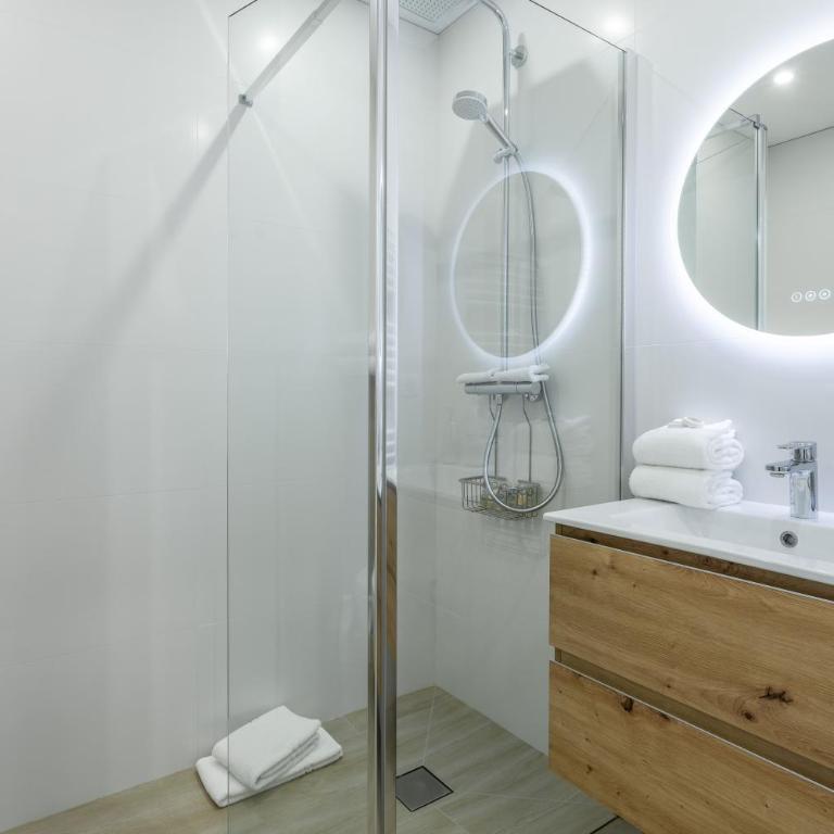 Appartement à Saint-Raphael - Superior One-Bedroom Apartment with Balcony - 16