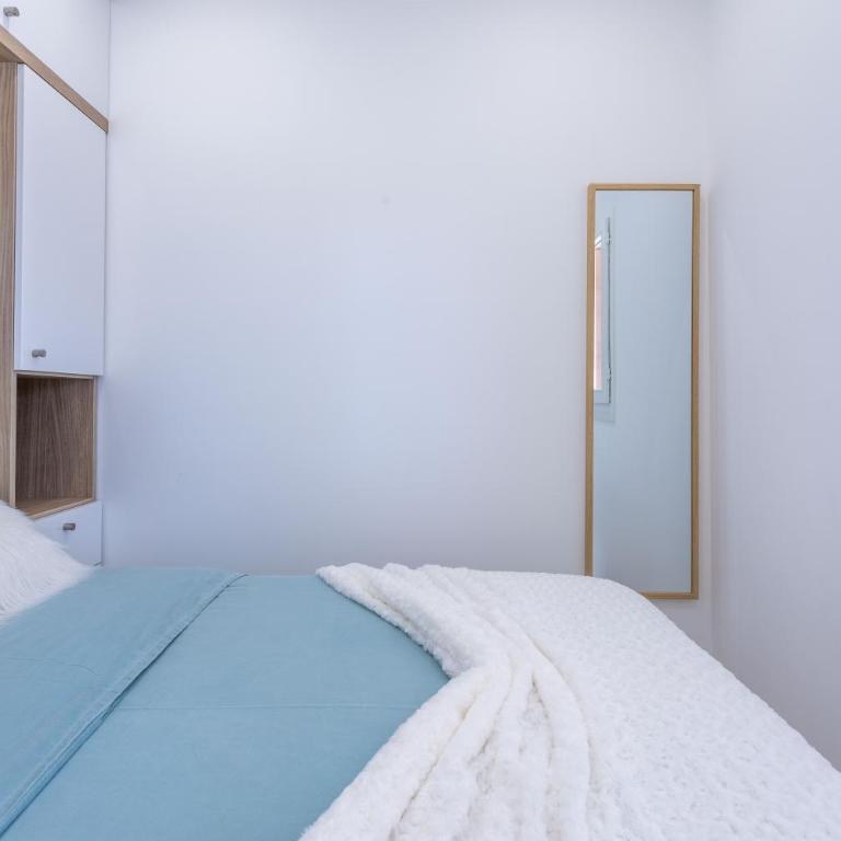 Appartement à Saint-Raphael - Superior One-Bedroom Apartment with Balcony - 13