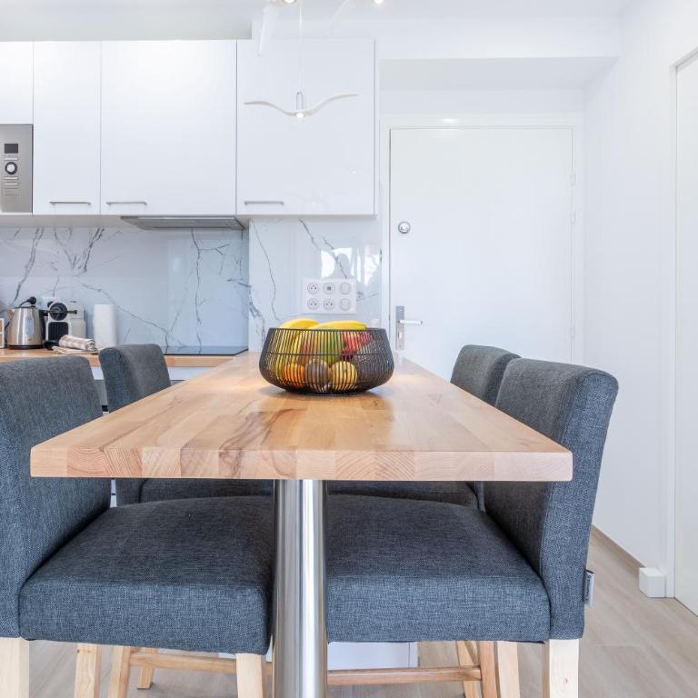 Appartement à Saint-Raphael - Superior One-Bedroom Apartment with Balcony - 10