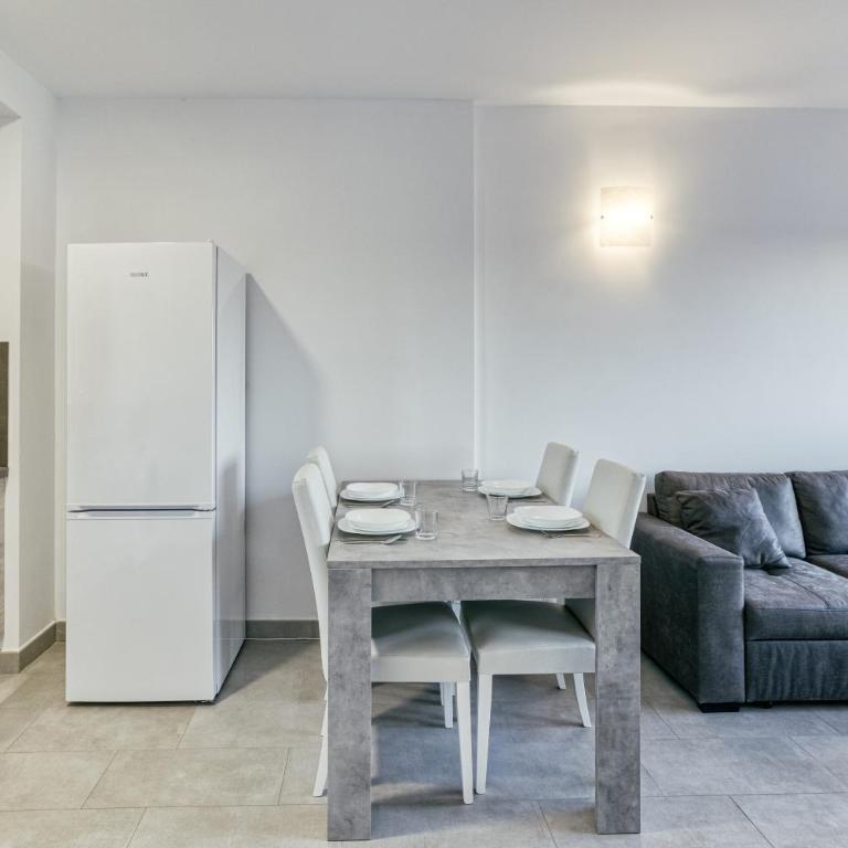 Giuliano Superior 2 para 4 personas - Habitación Cuádruple con ducha - 7
