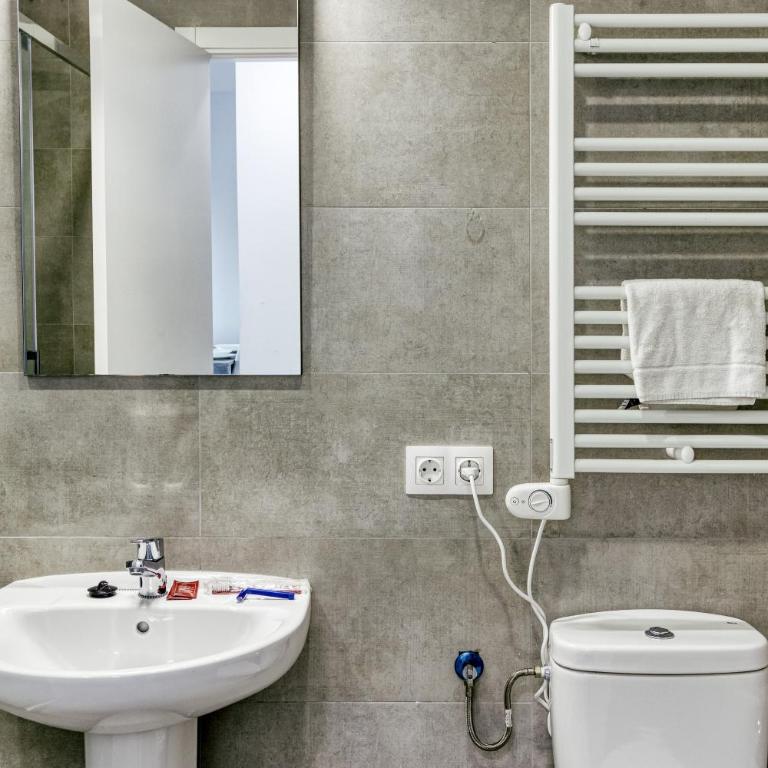 Giuliano Superior 2 para 4 personas - Habitación Cuádruple con ducha - 19