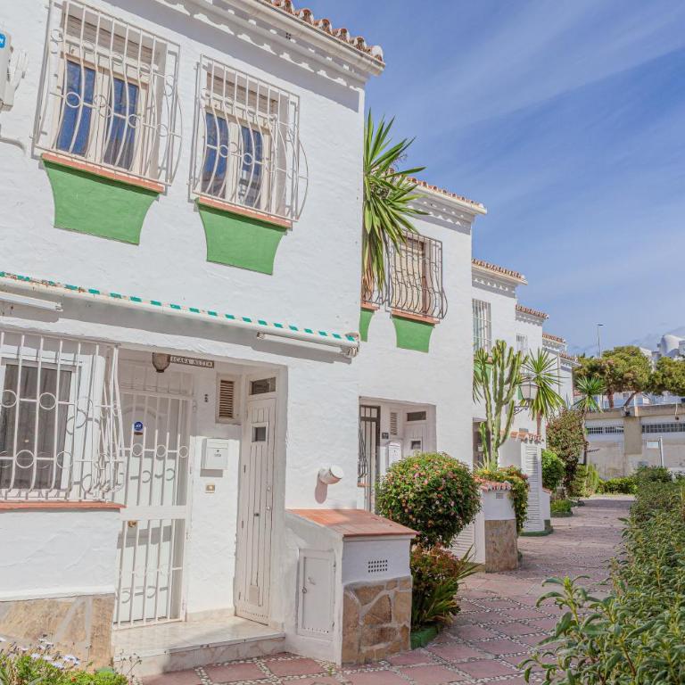 Casa Nutt by the Sea - Three-Bedroom House - 2
