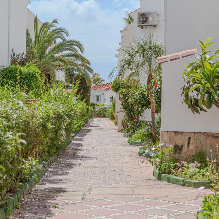 Casa Nutt by the Sea - Three-Bedroom House - 22