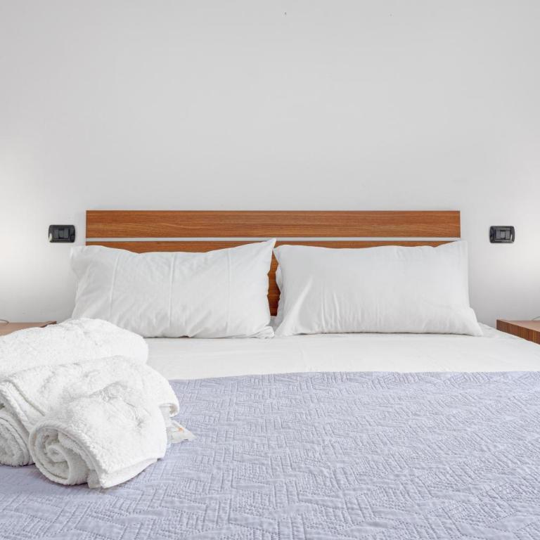 Villa Marconi Apartment 8 - Two-Bedroom Deluxe Apartment with Ocean View - 8