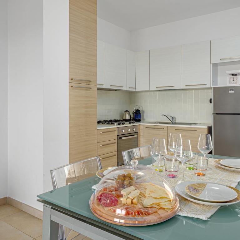 Villa Marconi Apartment 8 - Two-Bedroom Deluxe Apartment with Ocean View - 12