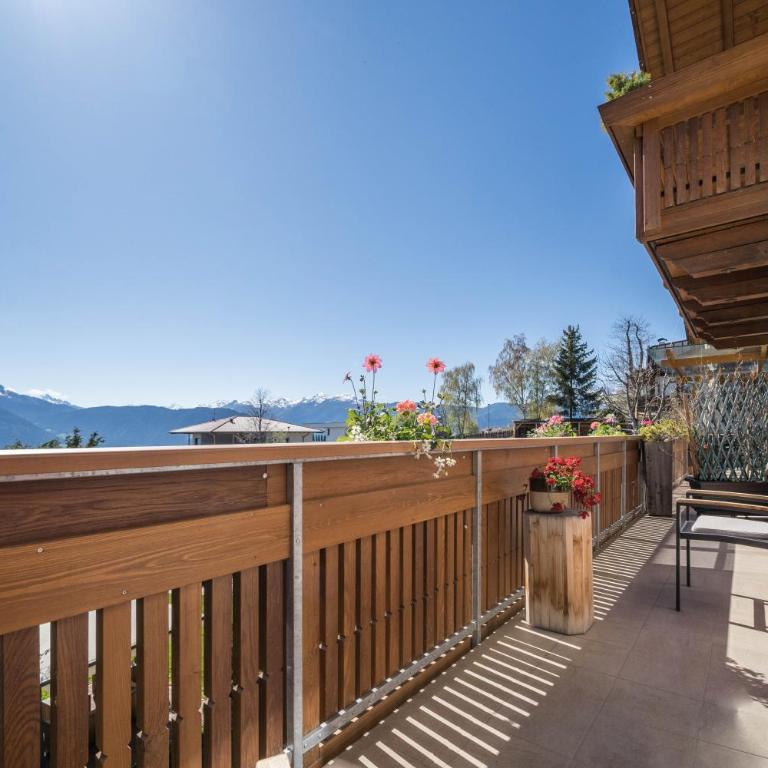 Alber Ferienwohnung Mürri - Two-Bedroom Deluxe Apartment with Garden View - 25