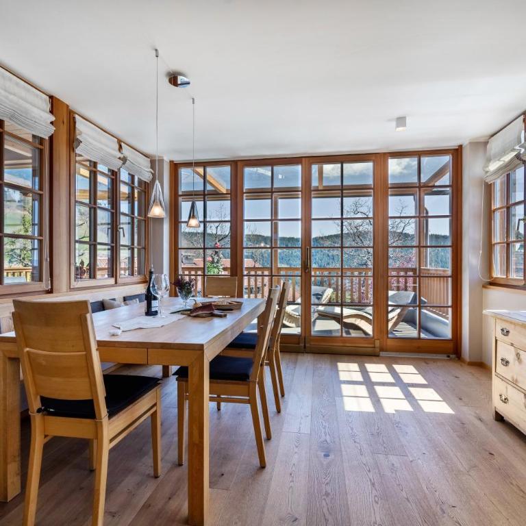 Alber Ferienwohnung Mürri - Two-Bedroom Deluxe Apartment with Garden View - 13
