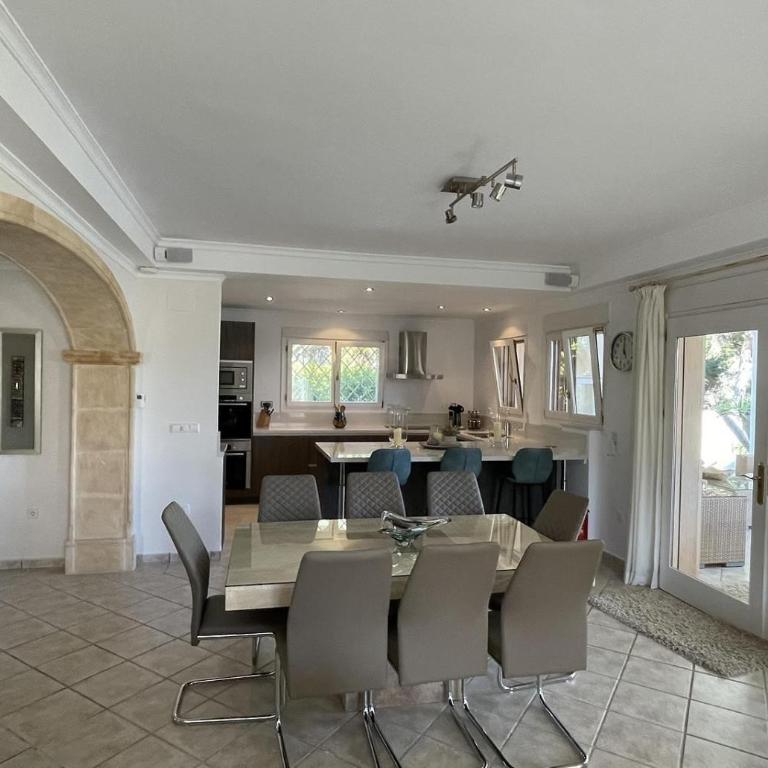 Gloriann - Villa with Sea View - 8