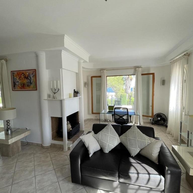 Gloriann - Villa with Sea View - 6