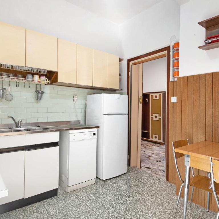 Condominio Sereno - Appartamento Premium con 3 Camere da Letto e Balcone - 16