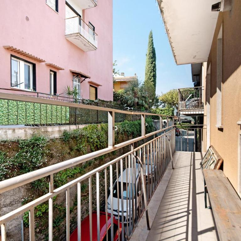 Condominio Sereno - Appartamento Premium con 3 Camere da Letto e Balcone - 28