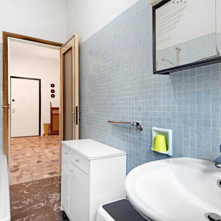 Condominio Sereno - Appartamento Premium con 3 Camere da Letto e Balcone - 24