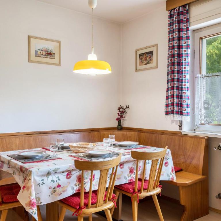 Cësa Gravina Jubas - Appartamento Deluxe con 2 Camere da Letto e Vista Giardino - 8