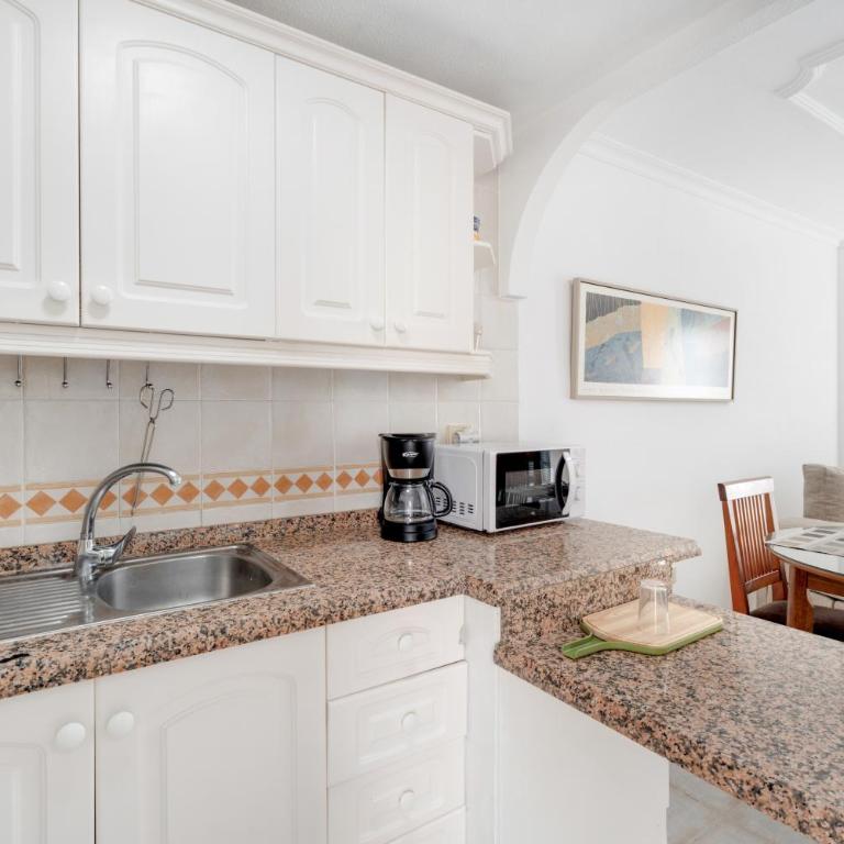 Luminoso Piso Costa del Silencio - Apartamento Superior de 1 dormitorio con balcón - 9