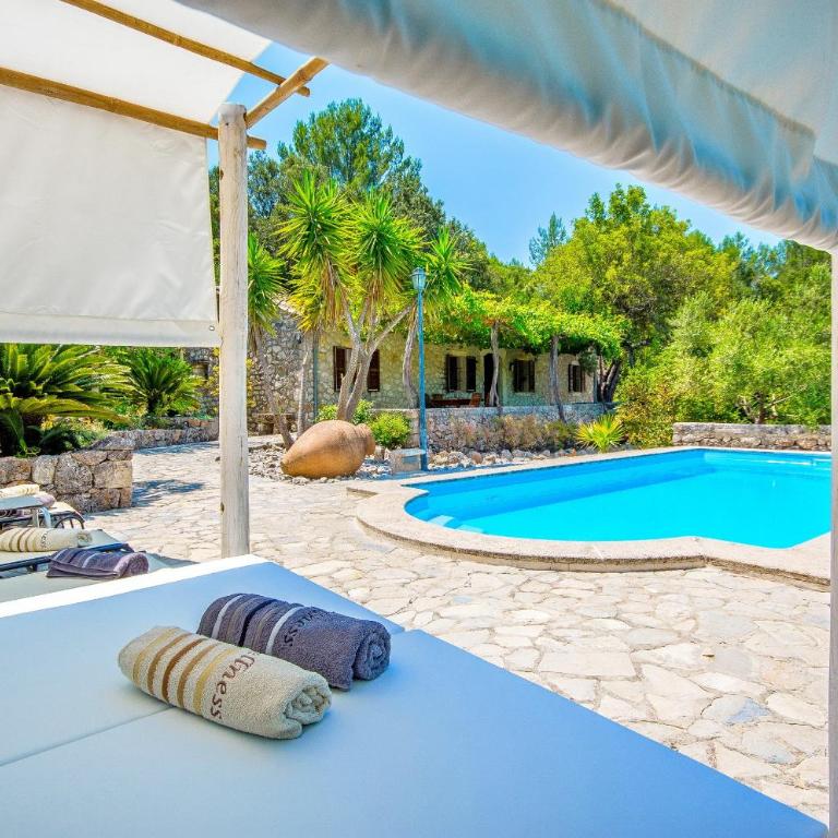 Na Garrovera - Villa - 1