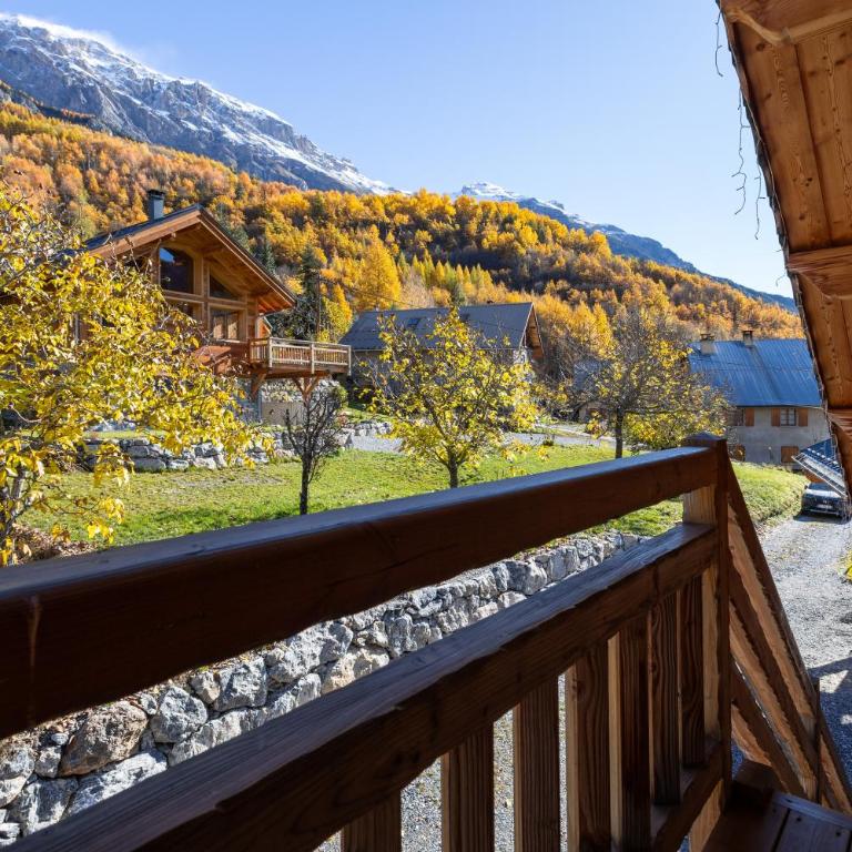 Chalet Le Chastel - Two-Bedroom Deluxe Apartment with Garden View - 19