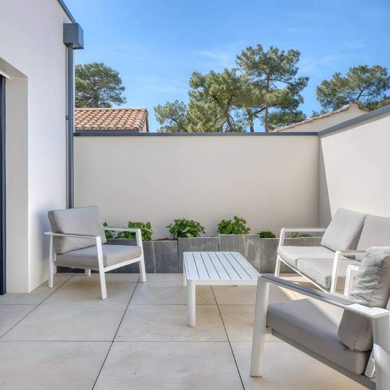 La Villa des Pins d'Or - Villa - Vue sur Jardin - 21