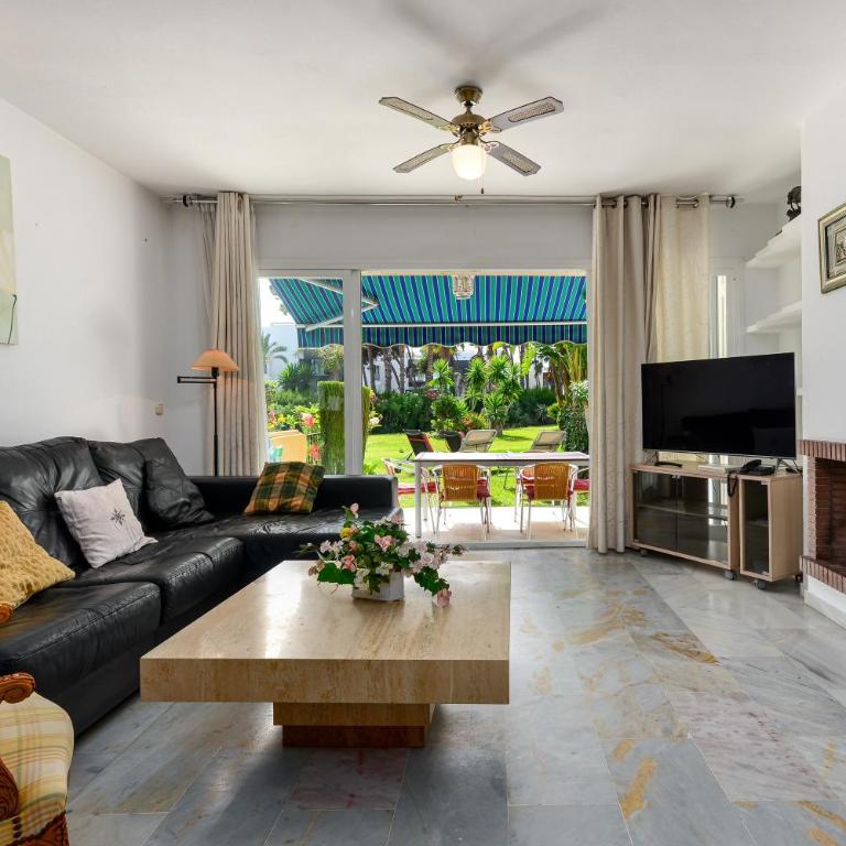 Spacious Beachfront Holiday Home - Casa de 3 dormitorios - 3