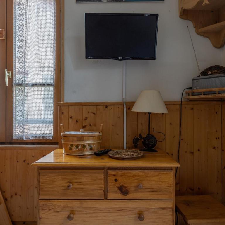 Studio en centre village St Gervais - Superior One-Bedroom Apartment with Balcony - 10