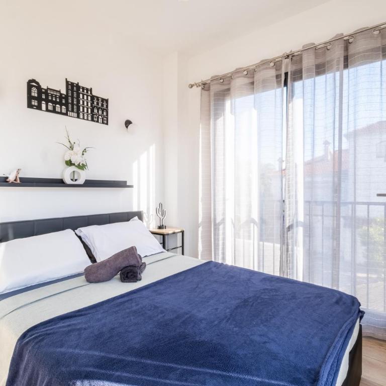 T3 Cros De Cagnes Bord De plage - Two-Bedroom Deluxe Apartment with Garden View - 12