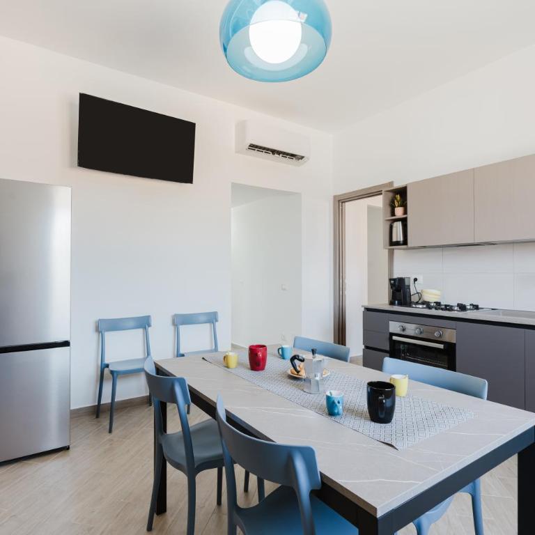 Villa Tramonti - Appartamento Deluxe con 2 Camere da Letto e Vista Giardino - 17