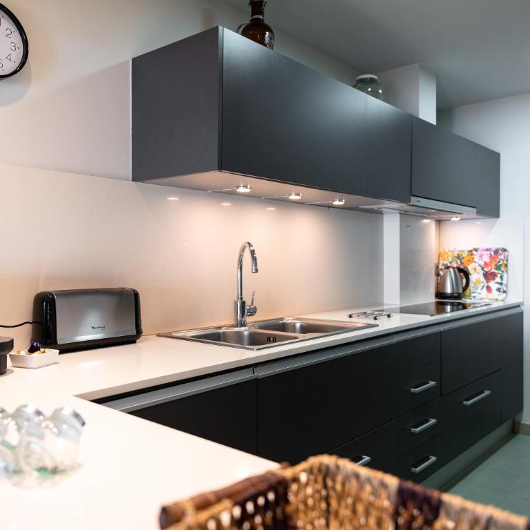 Apartamento Delfin - Two-Bedroom Deluxe Apartment with Ocean View - 8