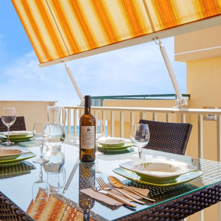 Pegaso House - Apartamento de 3 dormitorios y vistas al mar - 2