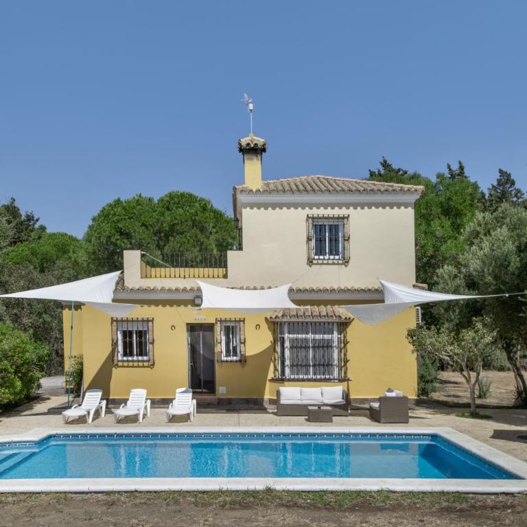 Chalet Independiete Con Piscina - Casa - 1
