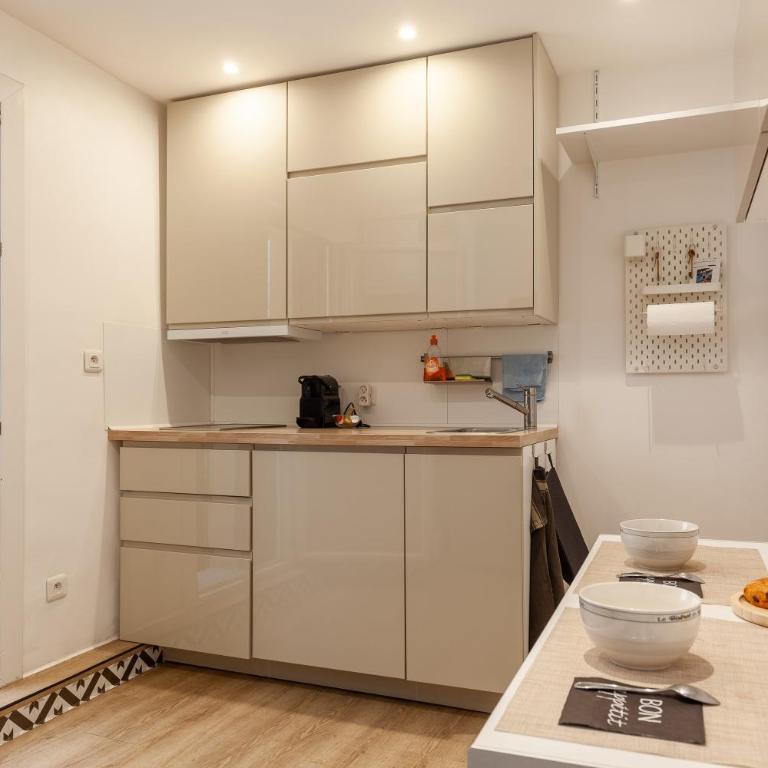 Joli appart dans les Rues Piétonnes - Superior One-Bedroom Apartment with Balcony - 9