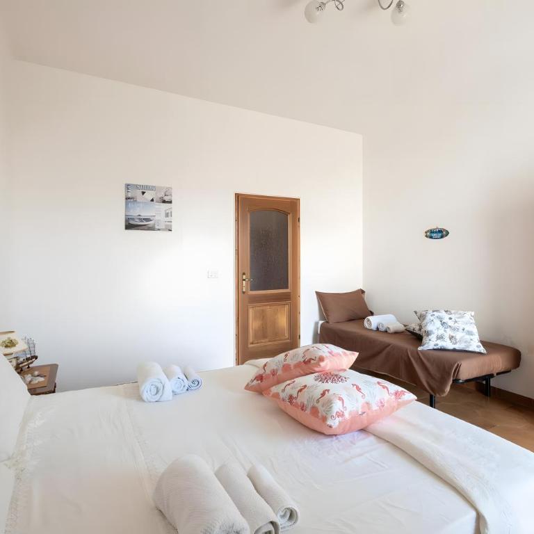 Villa Aurora Salina - One-Bedroom House - 8