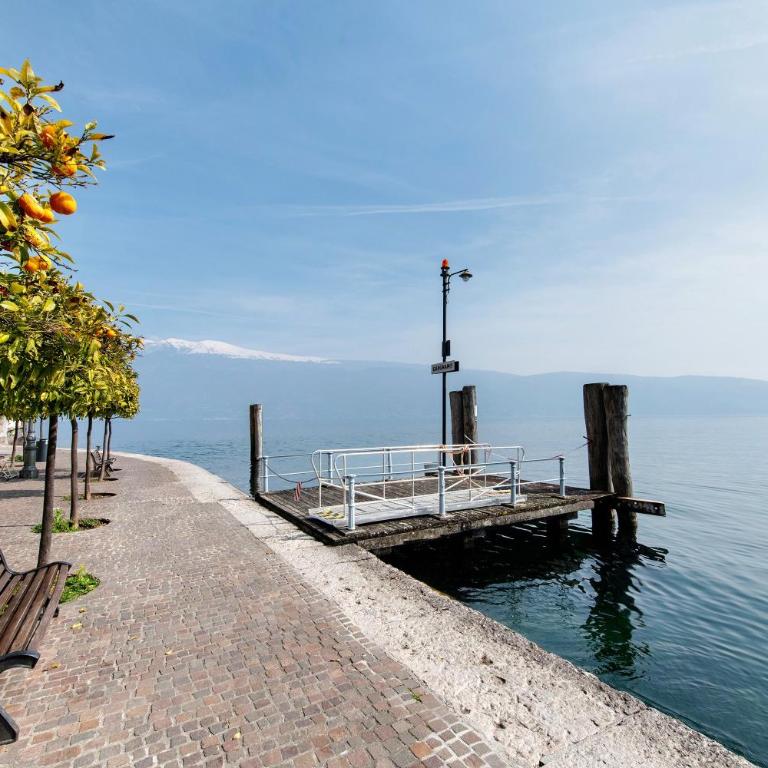 Gemhouse Rubino garda lake - One-Bedroom Apartment with Lake View - 34