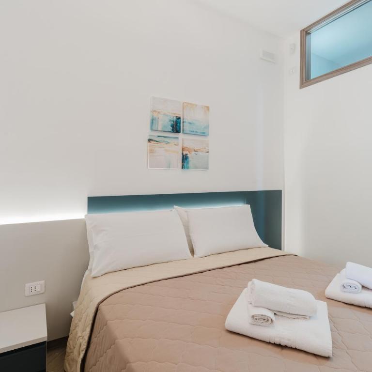 Villa Tramonti - Appartamento Deluxe con 2 Camere da Letto e Vista Giardino - 7