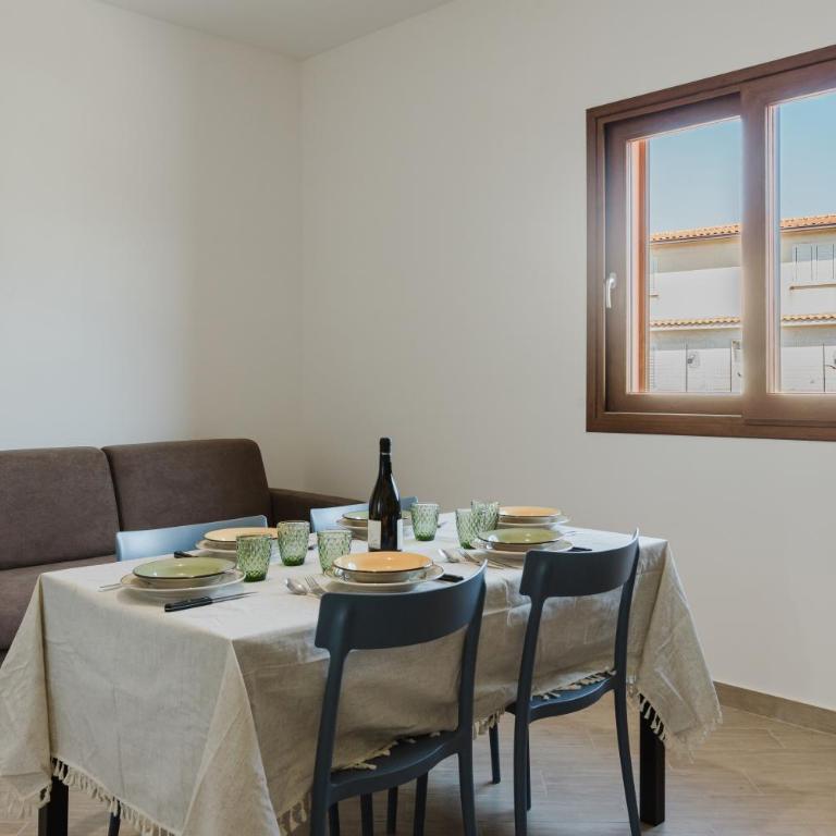 Villa Tramonti - Appartamento Deluxe con 2 Camere da Letto e Vista Giardino - 9