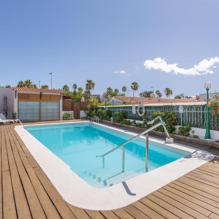 Bungalow En Playa Del Inglés - Apartamento Deluxe de 2 dormitorios con vistas al jardín - 28