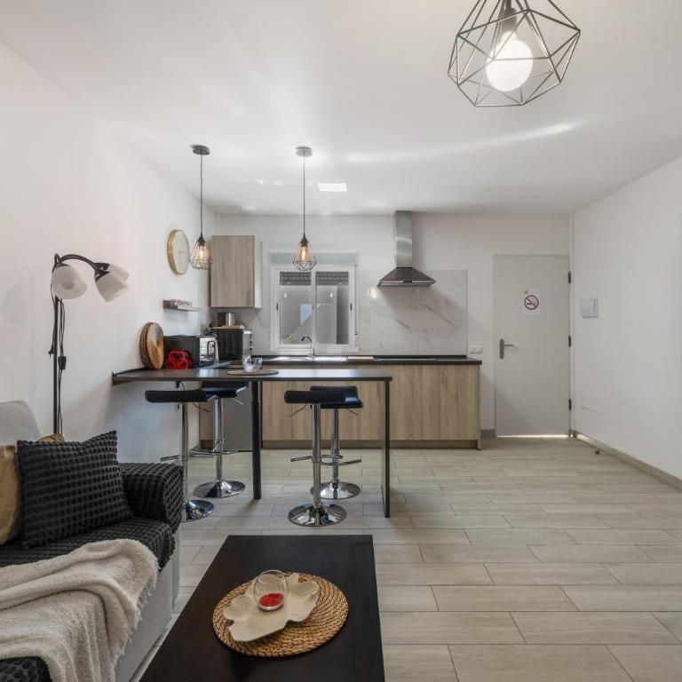 2 Apartamentos Omanai Tenerife Sur - Apartamento de 1 dormitorio con vistas al jardín - 4