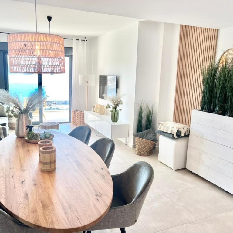 Icon Marina B - Two-Bedroom Deluxe Apartment with Ocean View - 22